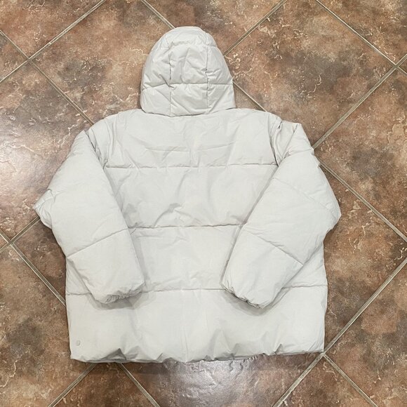 NEW WITH TAGS All In Motion HEAVYWEIGHT Puffer Jacket - Picture 3 of 5